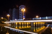 天橋照明亮化工程設(shè)計(jì)，點(diǎn)綴城市夜景燈光