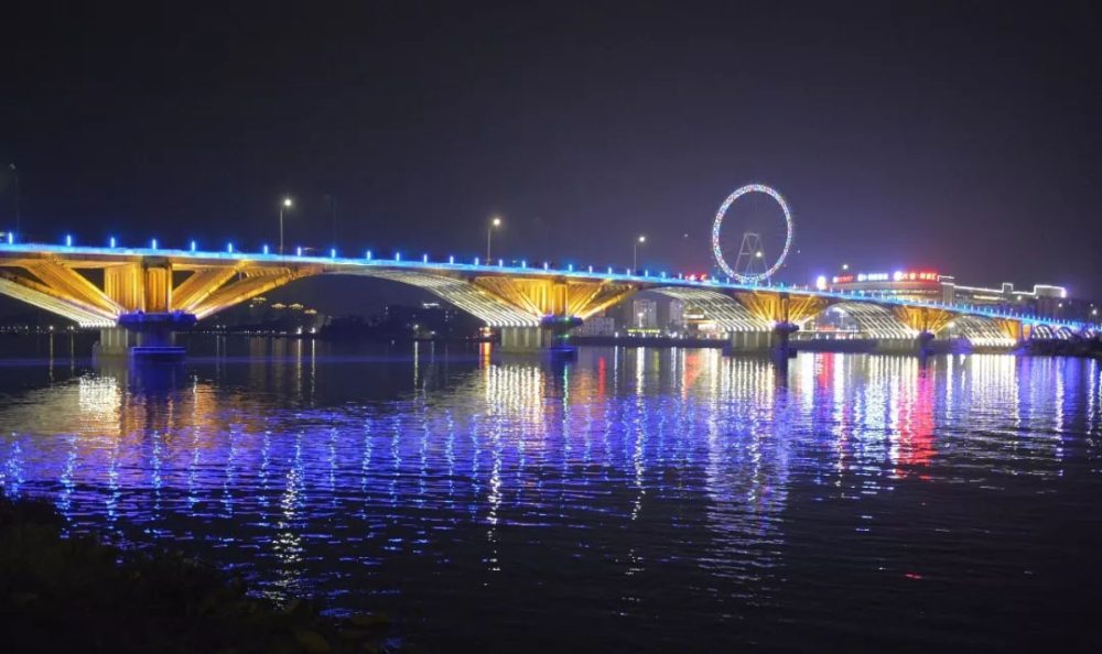 商業(yè)建筑亮化設(shè)計(jì)的核心要素是什么？